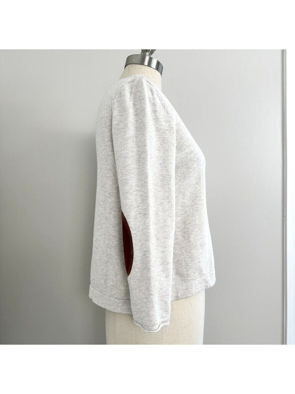 H&M Sweatshirt Elbow Pads Cropped Womens Size 6 Beige Brown Neutral Minimalist - Picture 3 of 10